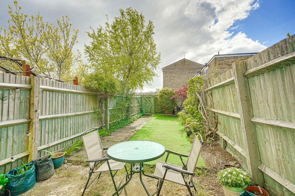 Property photo 3 of 20