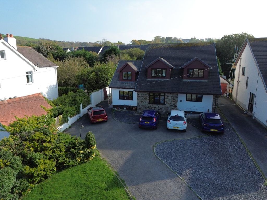 Property photo 3 of 50