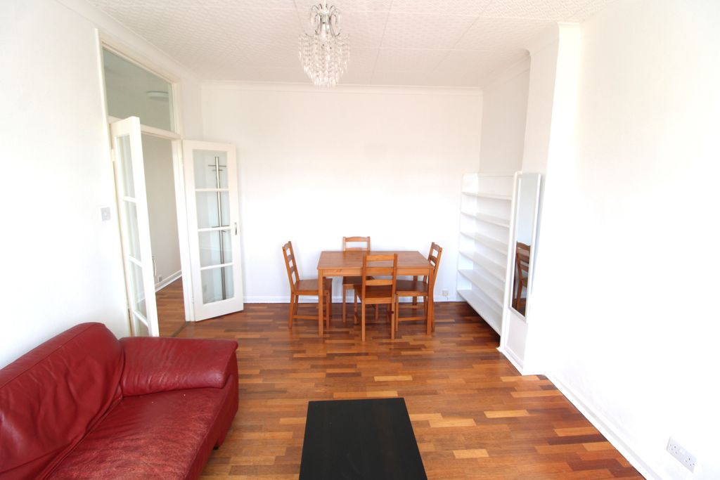 Property photo 1 of 7 Spacious 1-Bedroom Flat In Prime St Johns Wood Location Â€“ Ideal Investment Or First Home