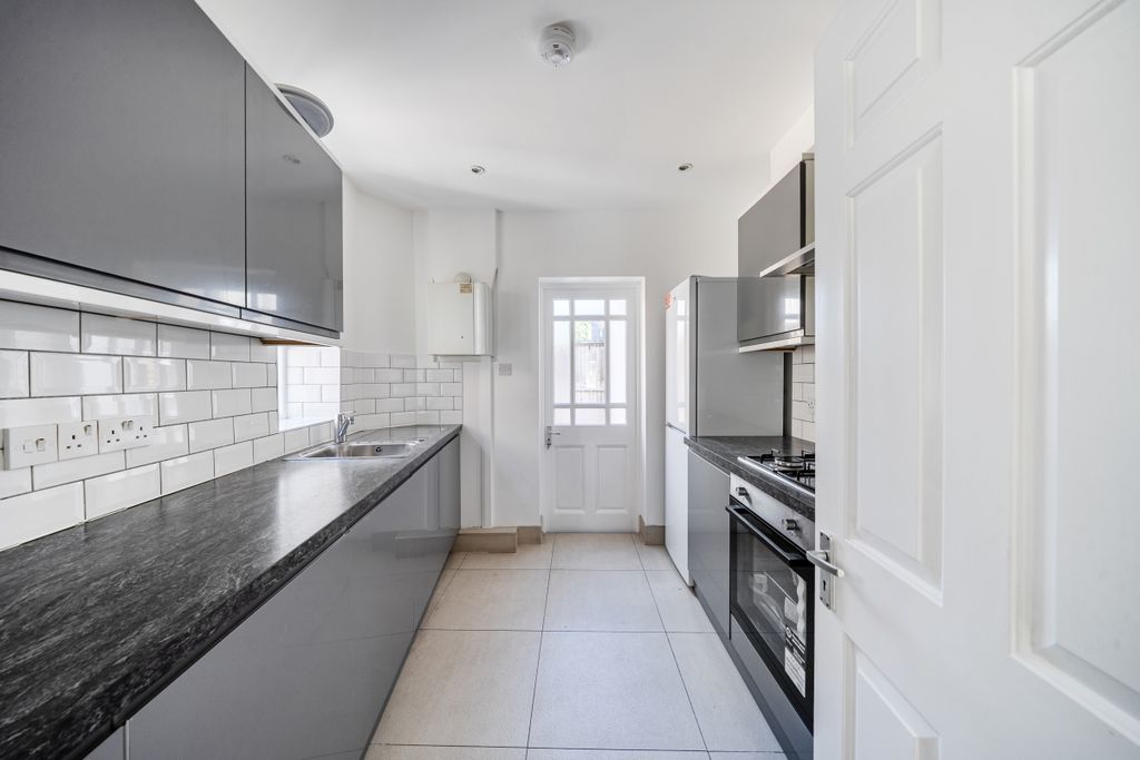 Property photo 2 of 18 1485841 (5)