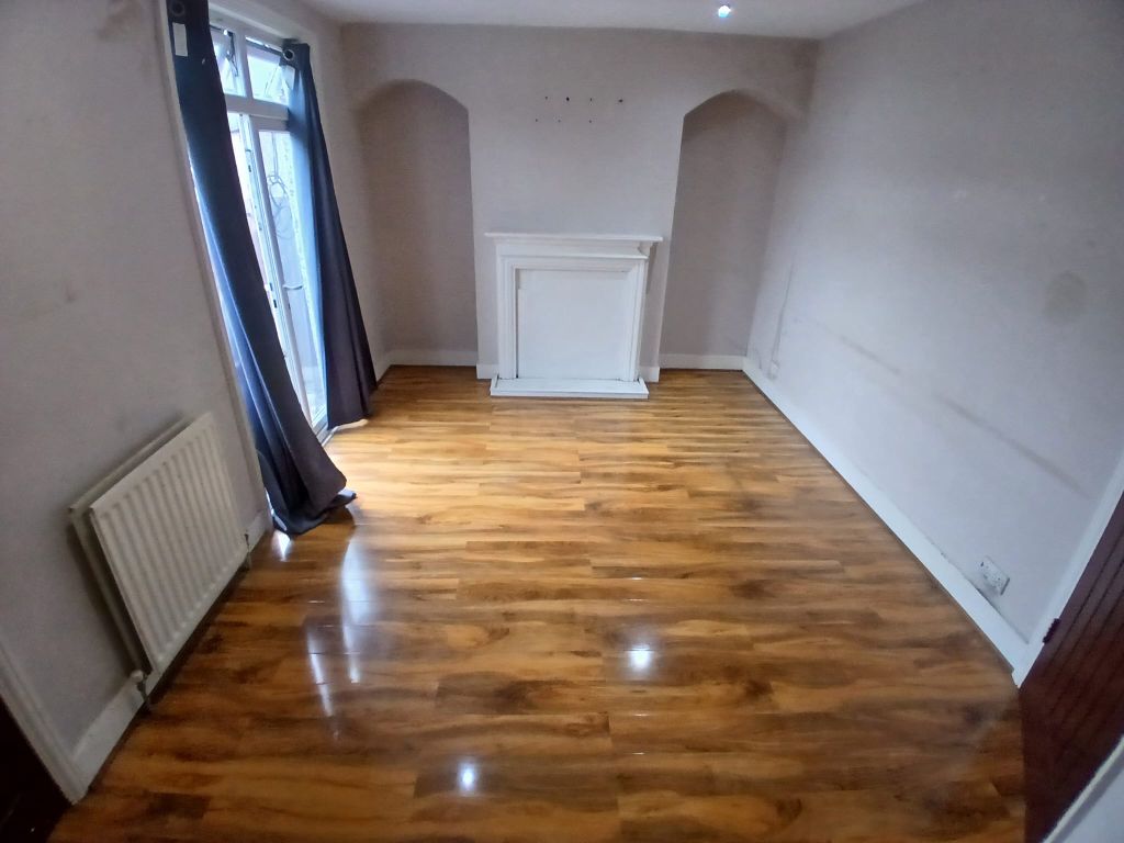 Property photo 2 of 12 Photo 1