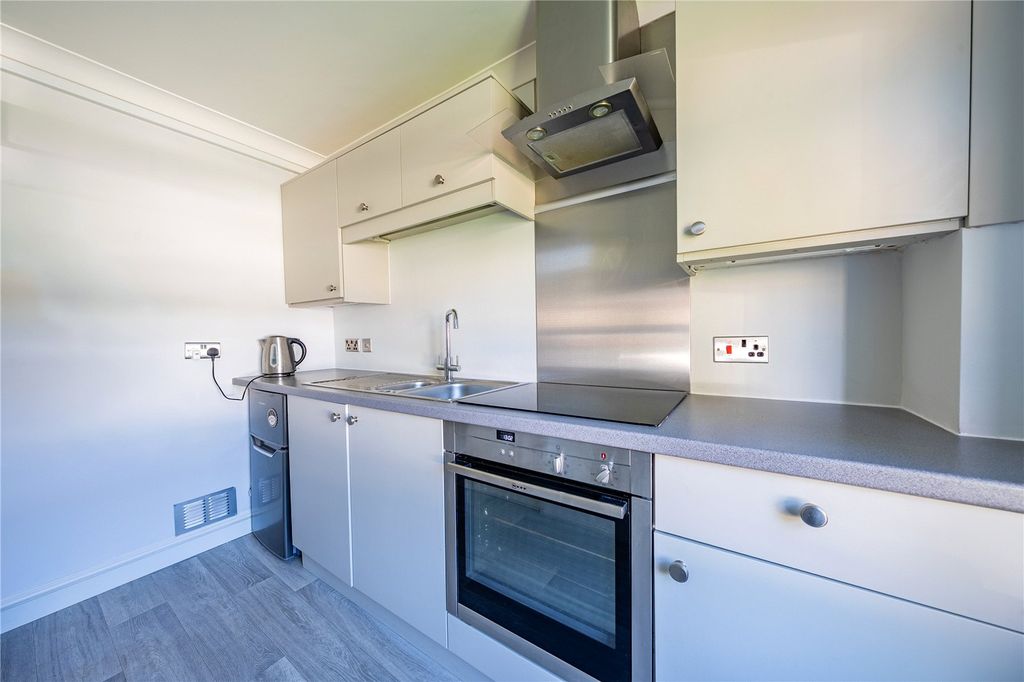 Property photo 2 of 11 Kitchen