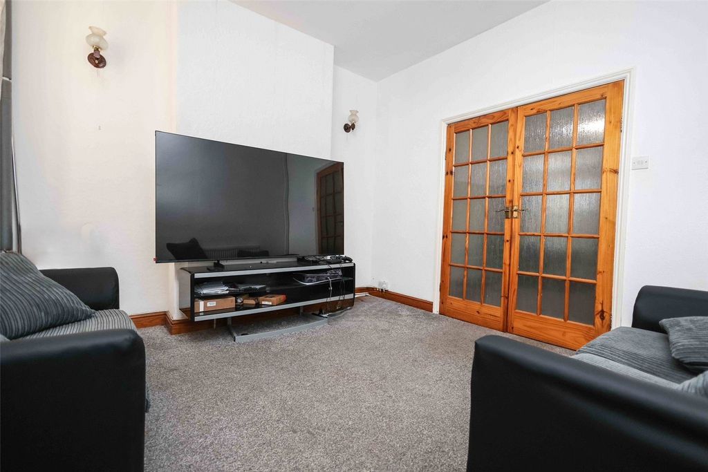 Property photo 2 of 10 Picture No. 07