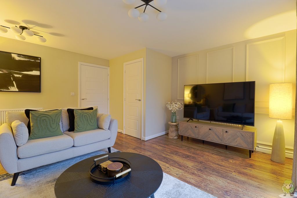 Property photo 3 of 14