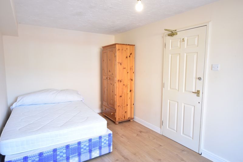Property photo 3 of 13 Photo 3