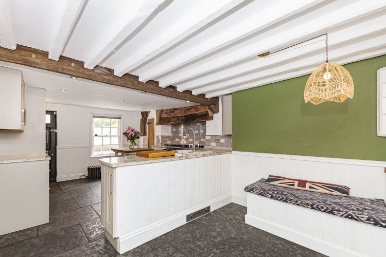 Property photo 3 of 14 304663