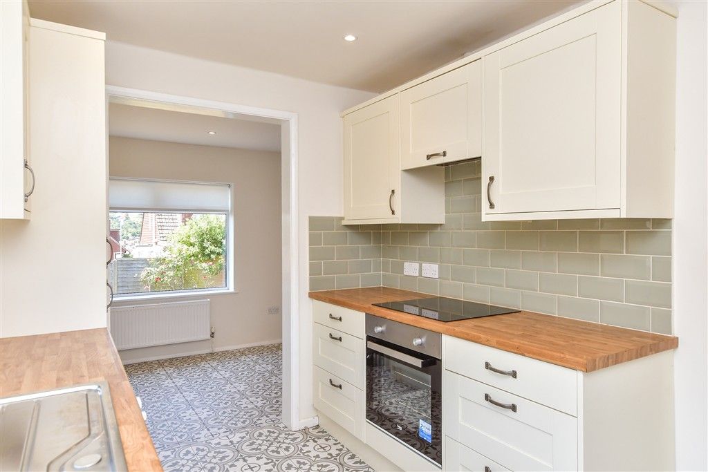 Property photo 2 of 16 Kitchen