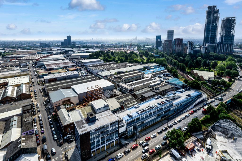 Property photo 3 of 18 Pano0001 Panorama_Patch_1Edit.Jpg