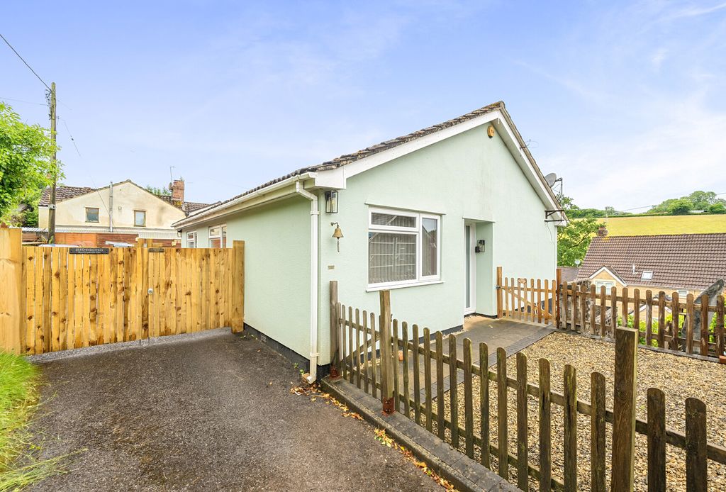 Property photo 1 of 23 1477009-13-6A2Ac2...