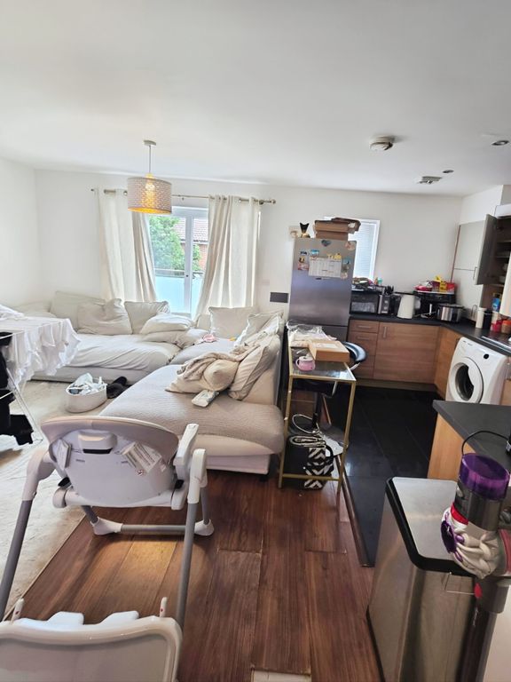 Property photo 3 of 18