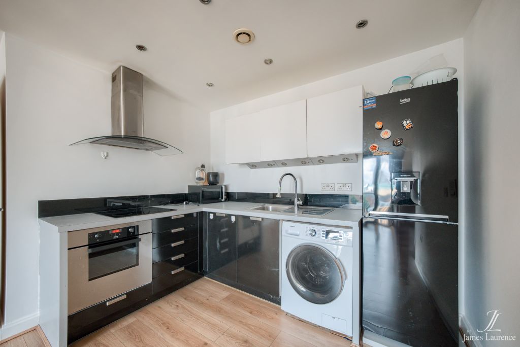 Property photo 3 of 12 Xt5A0299-Hdr(3)