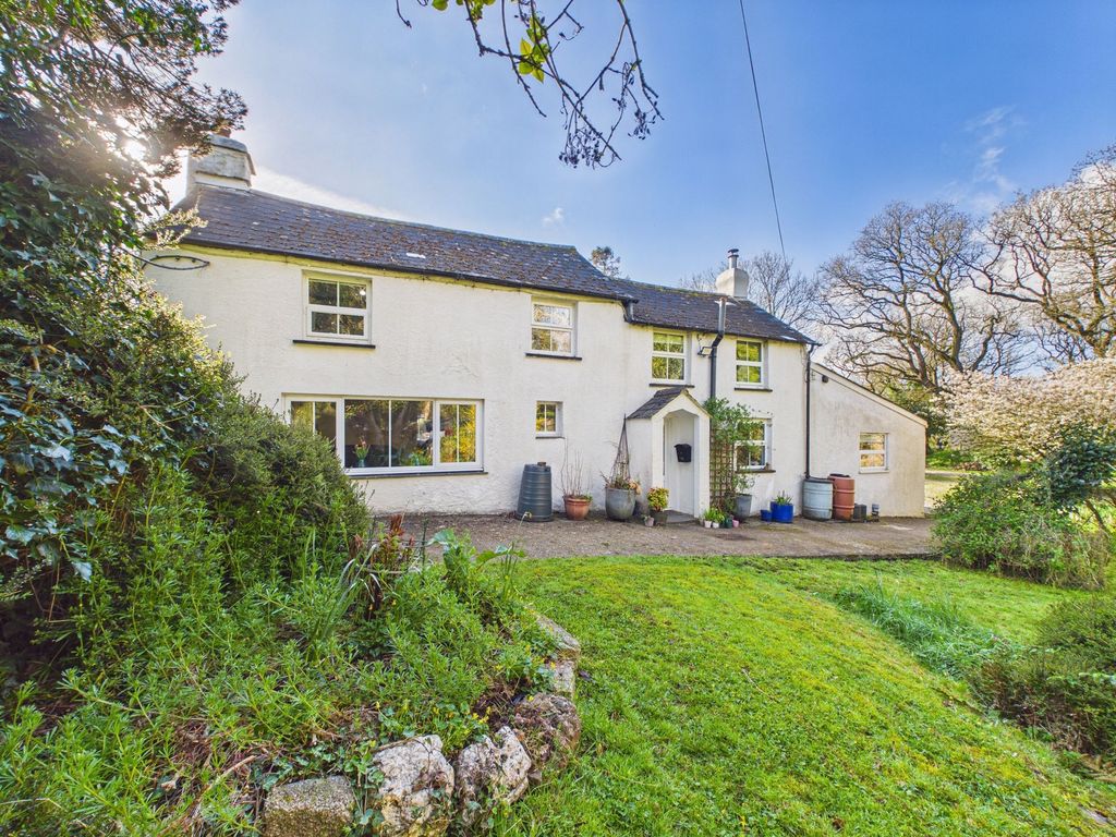 3 bed detached house for saleHellescott, Launceston PL15