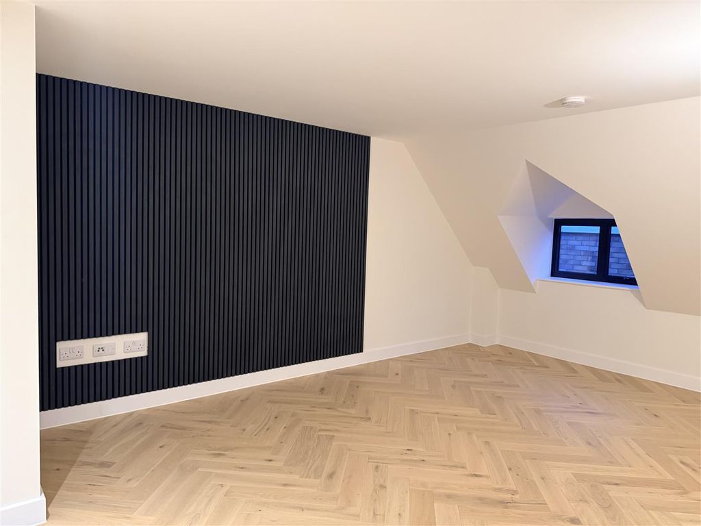 Property photo 3 of 15 Tempimagetlf3Qm.Jpg