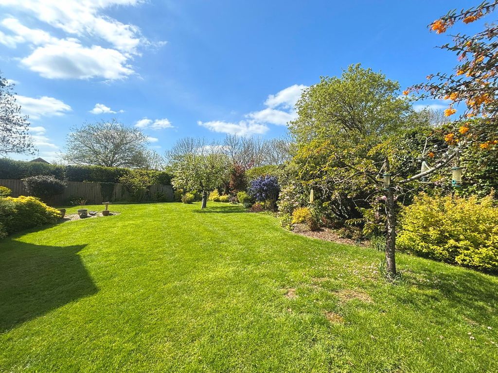 Property photo 3 of 26