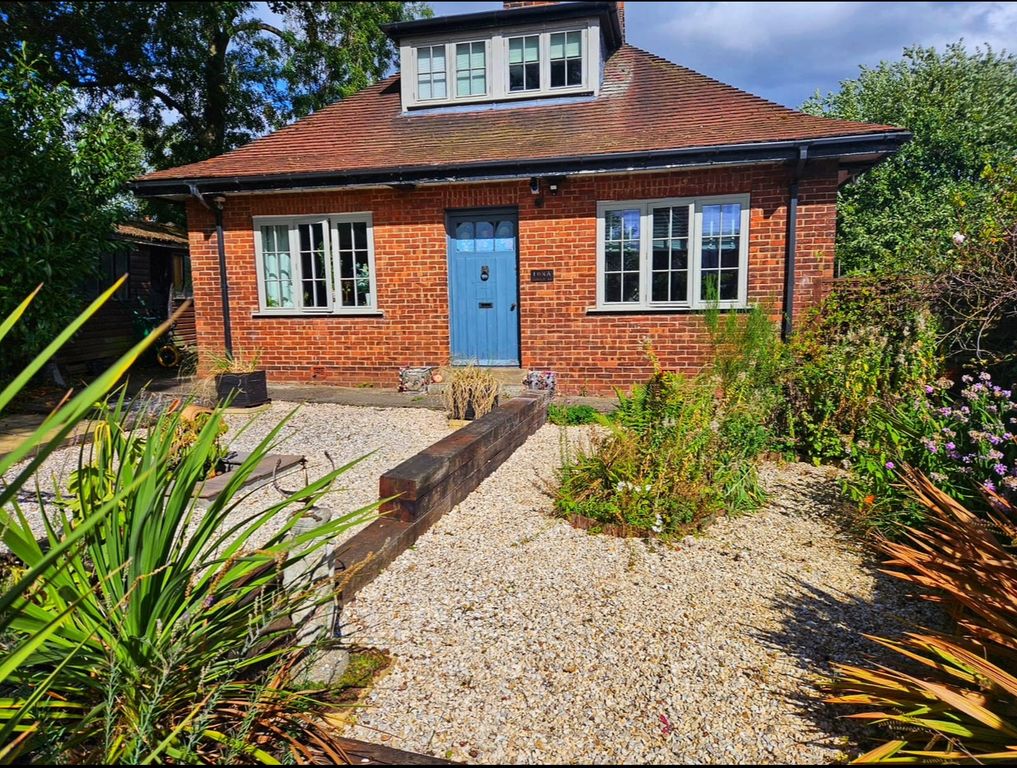 Property photo 1 of 21 Front View