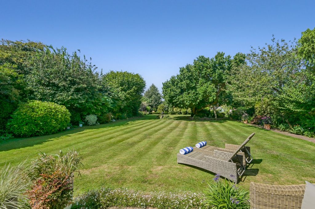 Property photo 3 of 27 Picture No. 26