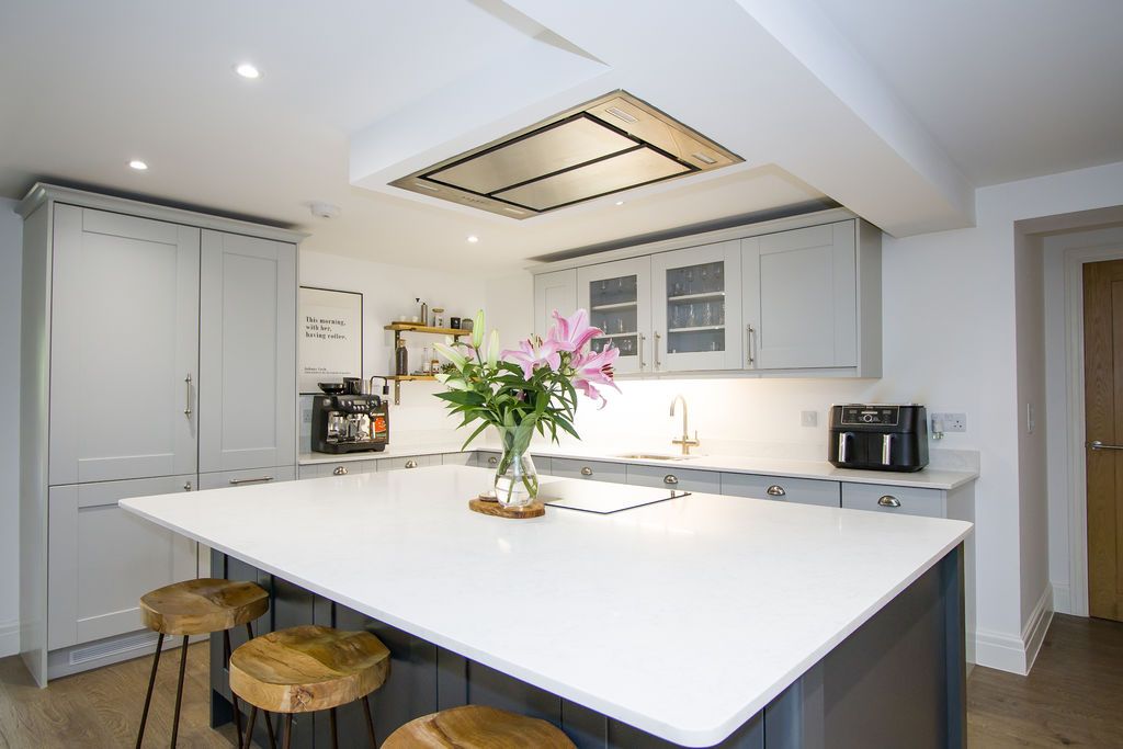 Additional image 8 of 2 bed flat for saleBay View, Old Barry Road, Penarth CF64