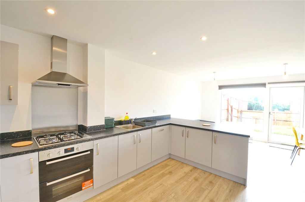 Property photo 3 of 15 Picture No. 06