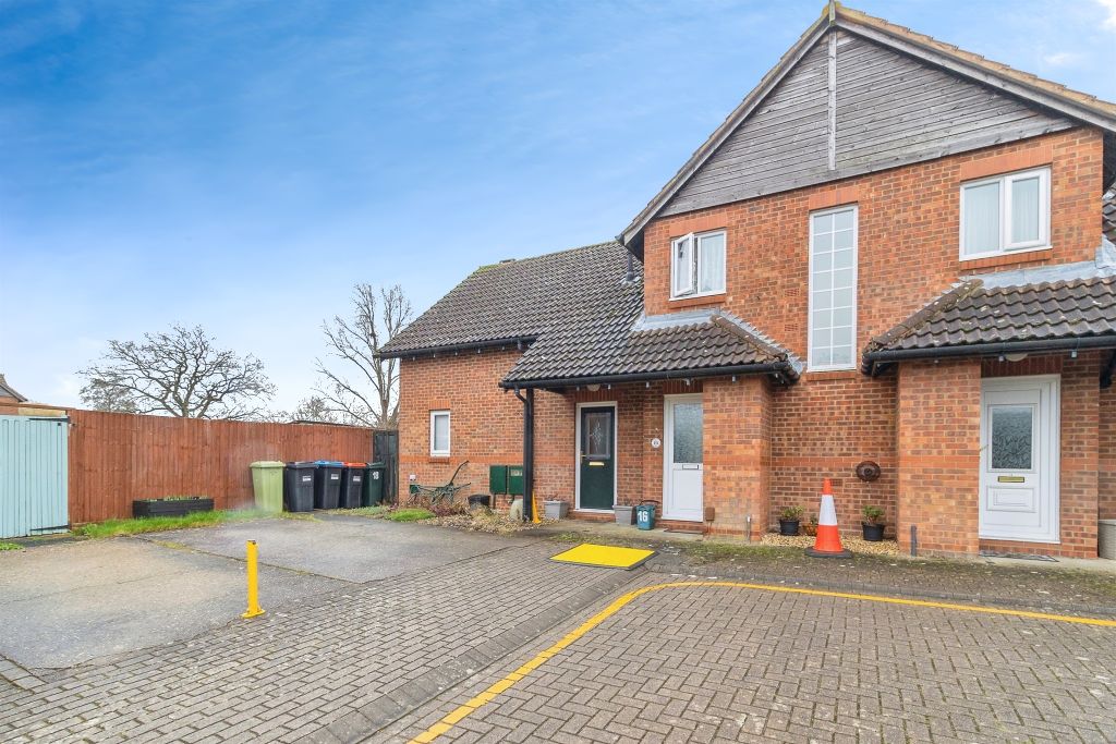 Property photo 2 of 11