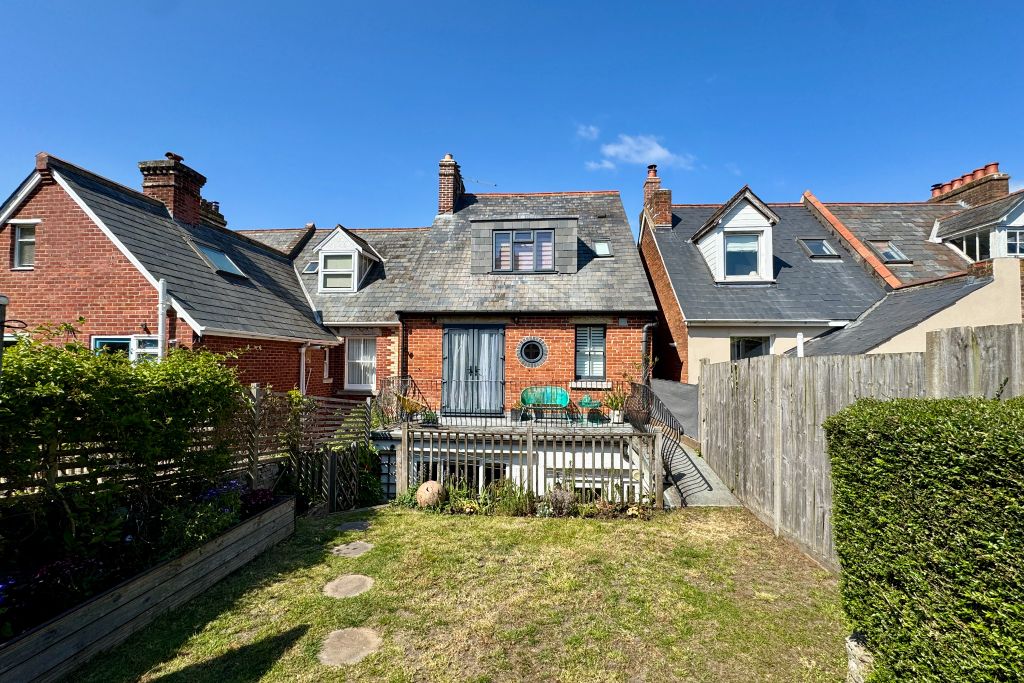 Property photo 3 of 23