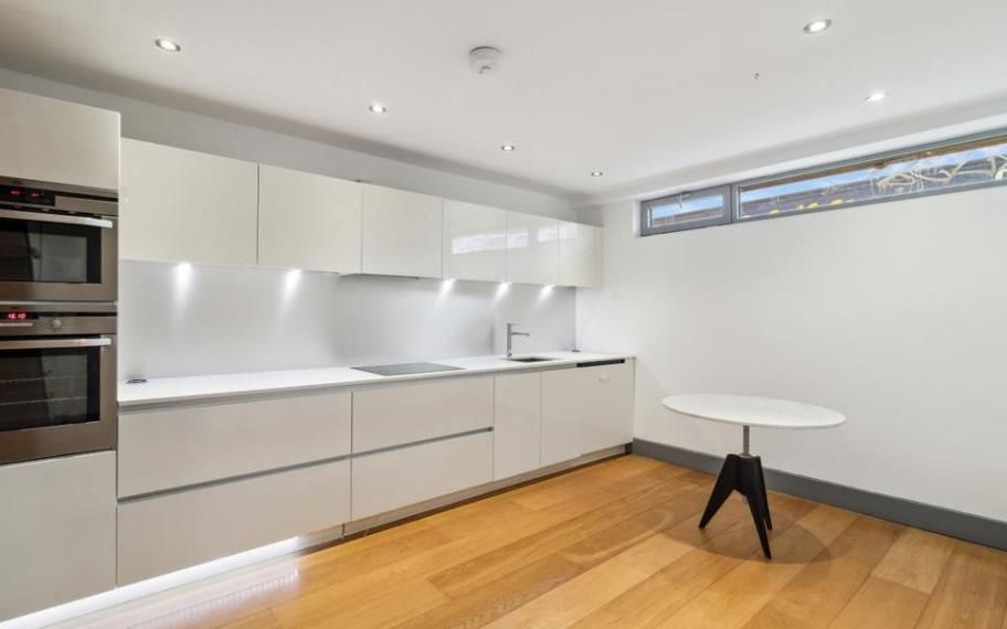 Property photo 1 of 7 47 Huntsworth Mews 1 14.10.Png