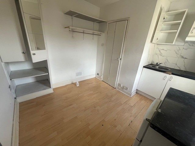 Property photo 2 of 3