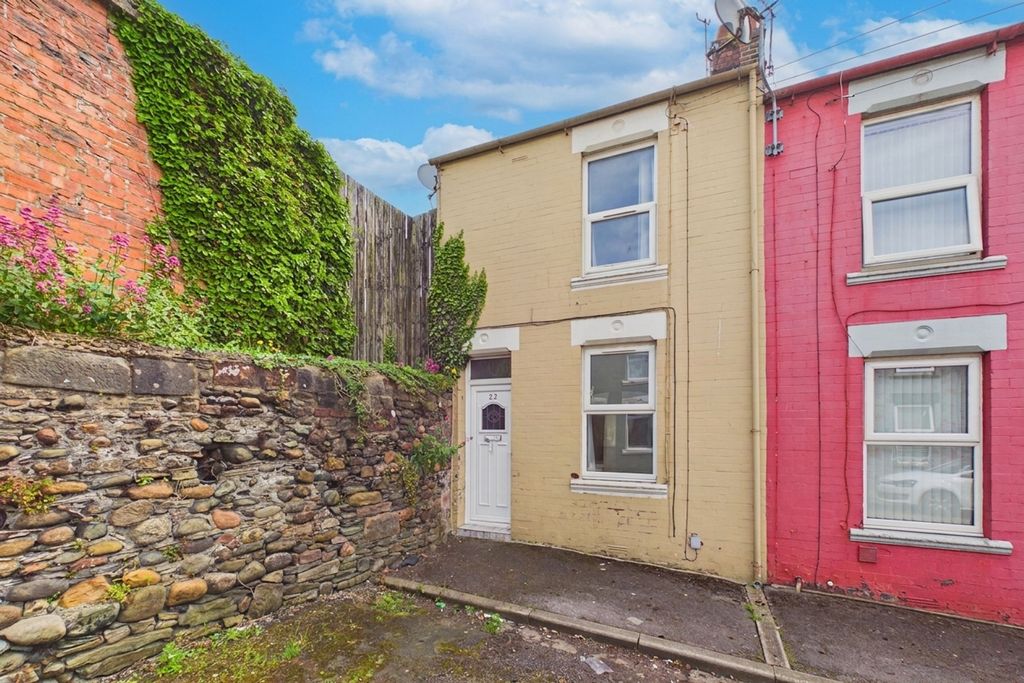 Property photo 1 of 9