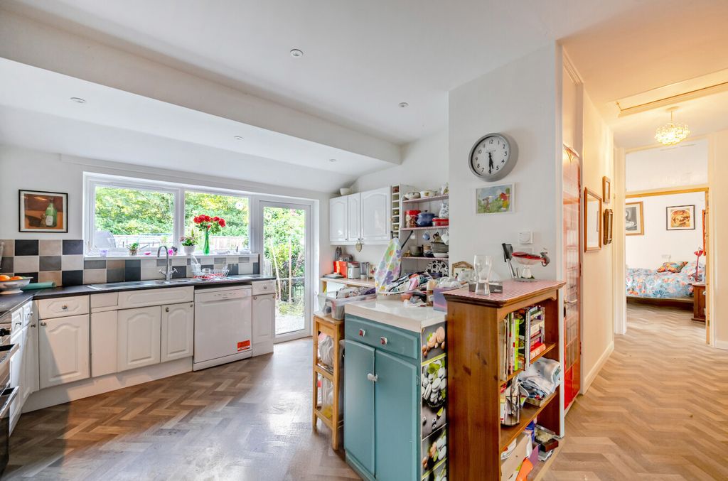 Property photo 3 of 20 1476961-14-6A2c3F...