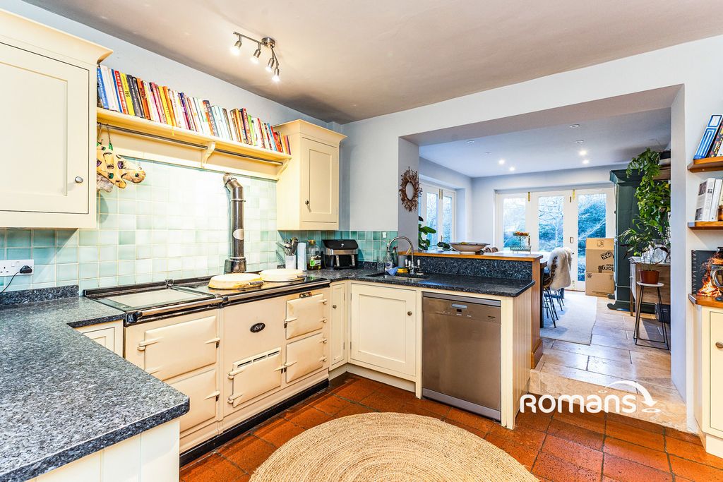 Property photo 3 of 16 Pbox-Img.Jpg