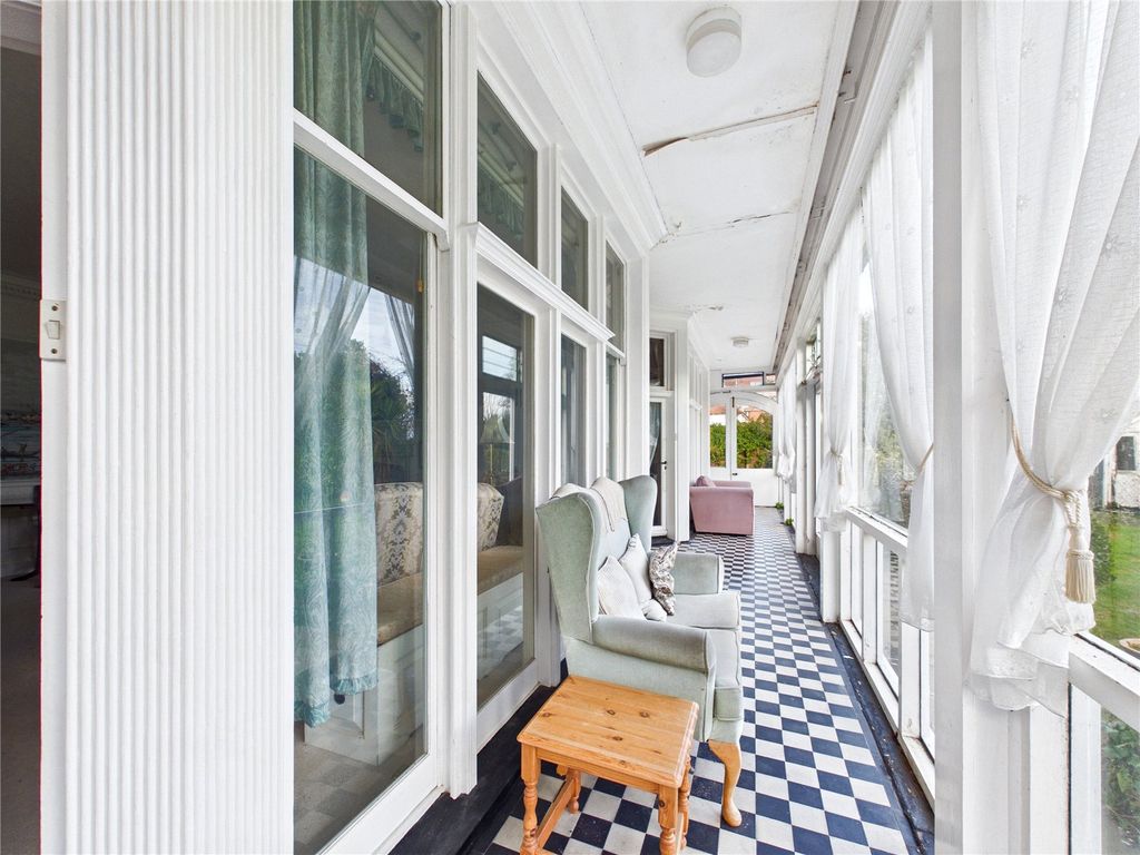 Additional image 10 of 3 bed flat for saleHamilton Gardens, Felixstowe, Suffolk IP11