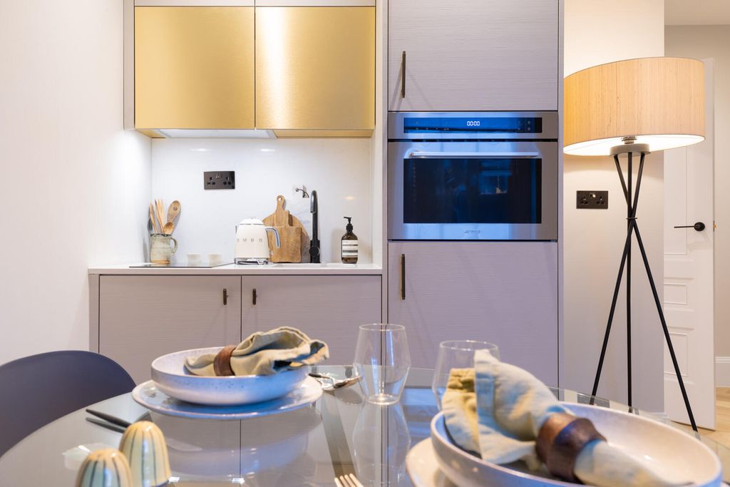 Property photo 2 of 4 Kitchen