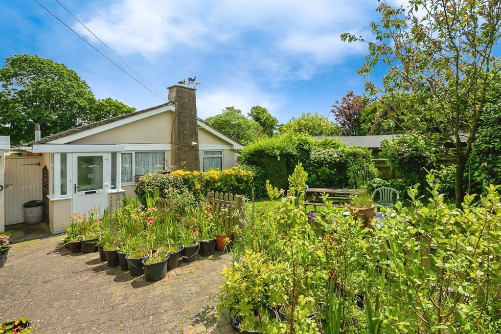 Property photo 2 of 14