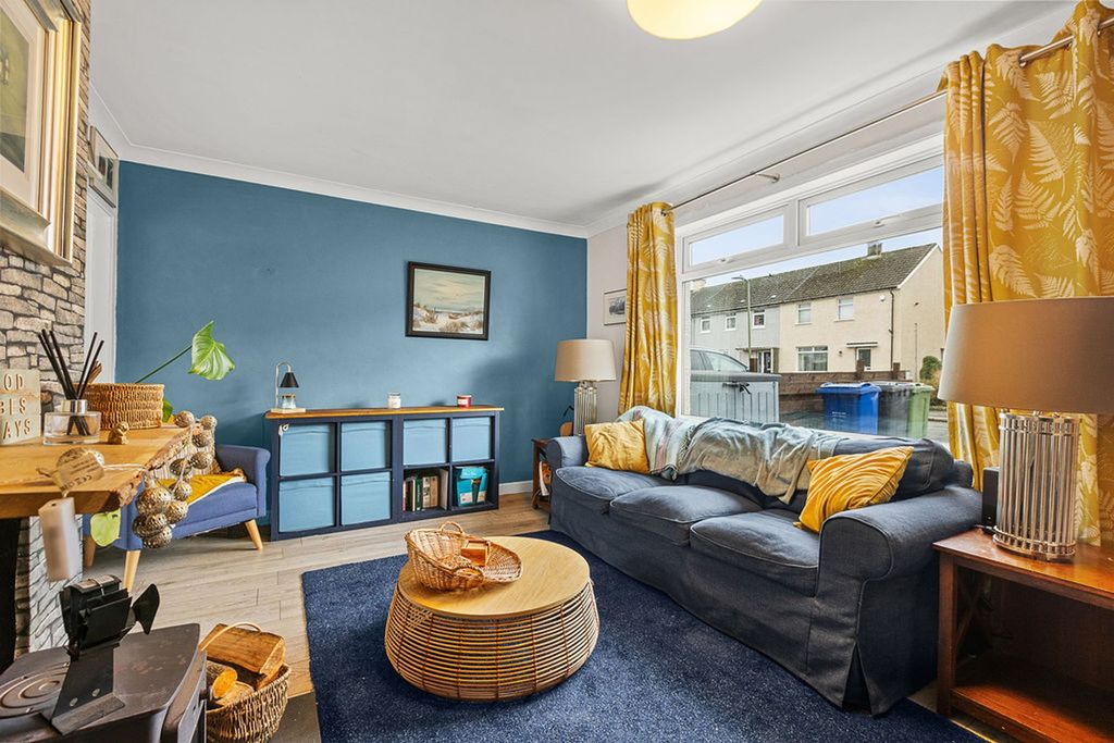 Property photo 2 of 26