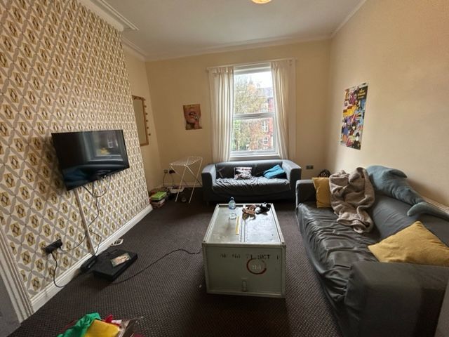 Property photo 3 of 9