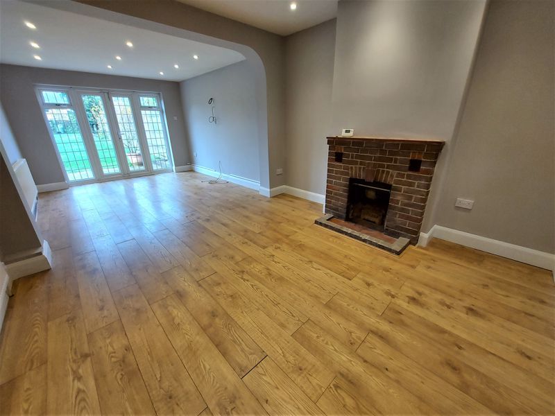Property photo 2 of 11 Photo 7