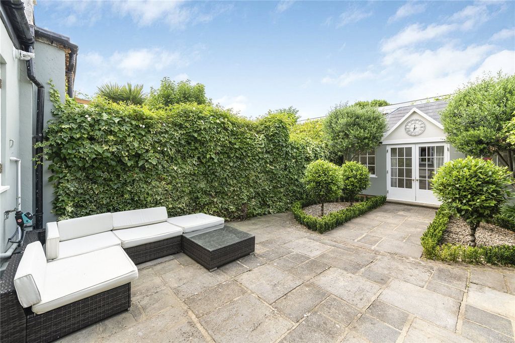 Property photo 2 of 30 Picture No. 67