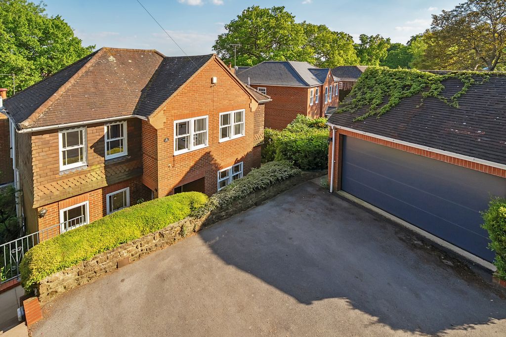 Property photo 1 of 16