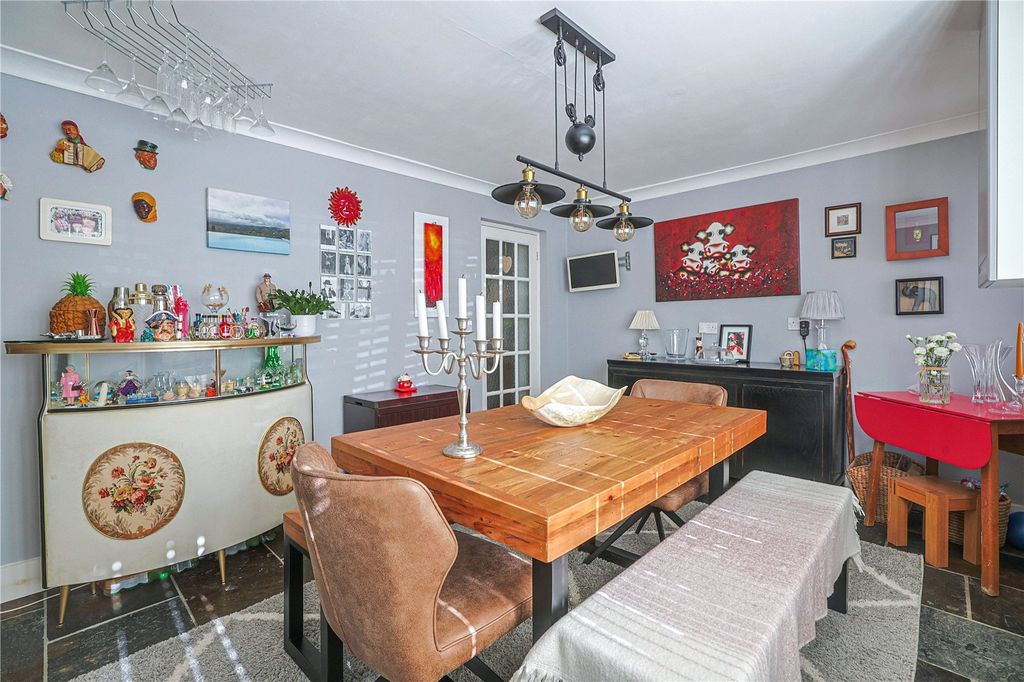 Property photo 2 of 30 Picture No. 63
