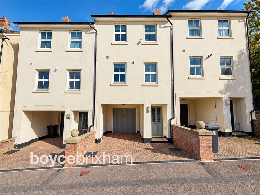 Property photo 1 of 14 Newwatermarkforonlinefront.Png