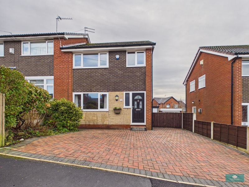 Property photo 1 of 20 Photo 9