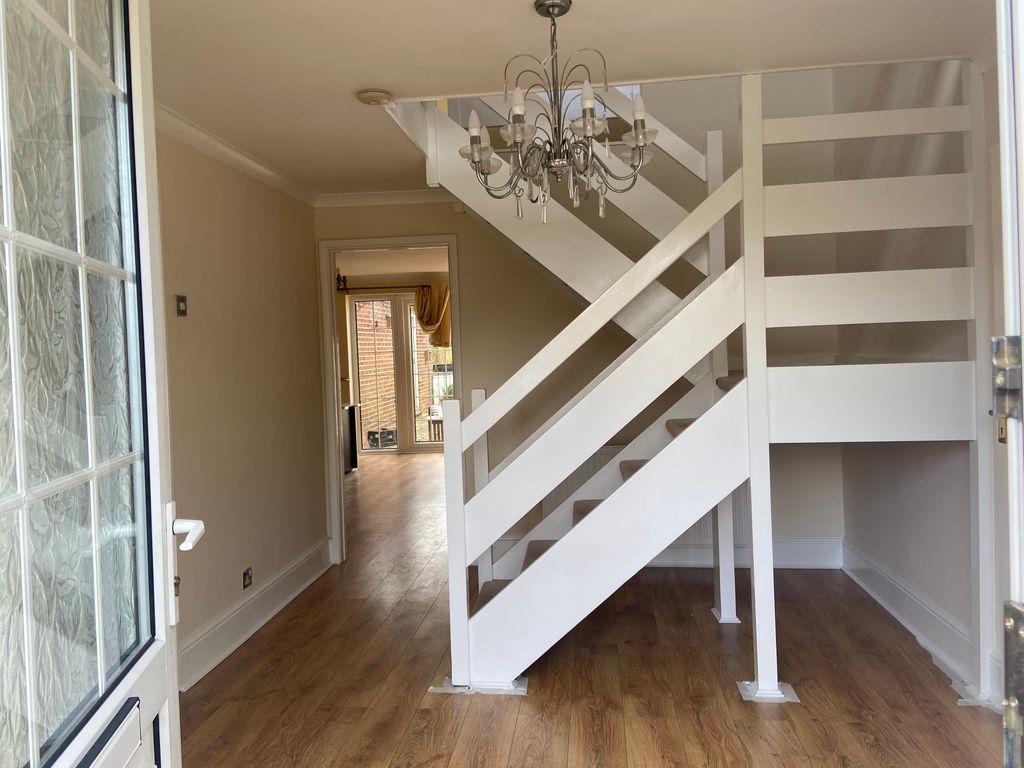 Property photo 3 of 16