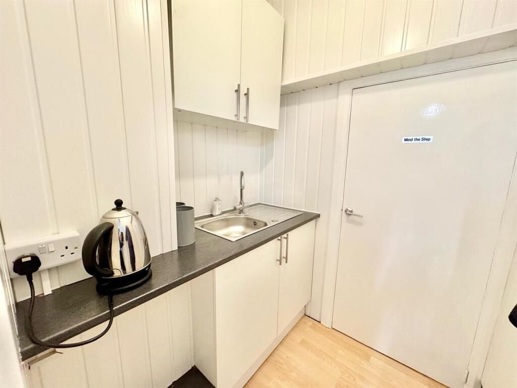 Additional image 15 of 1 bed flat for sale4, Glendower Buildings Church Street, Glan Conwy, Conwy LL28