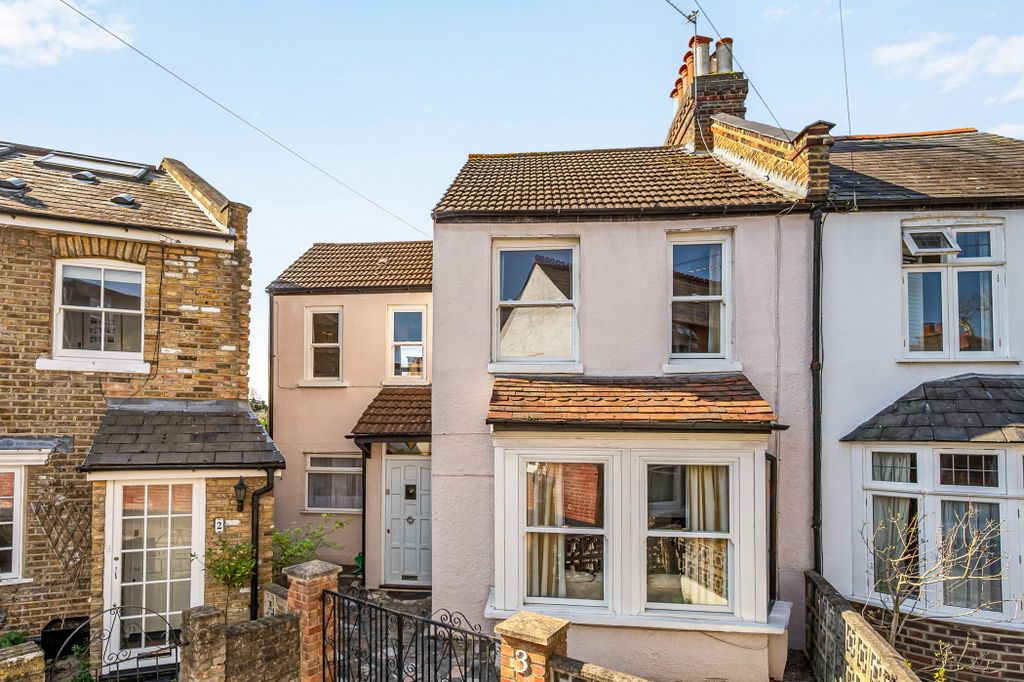 Property photo 1 of 12