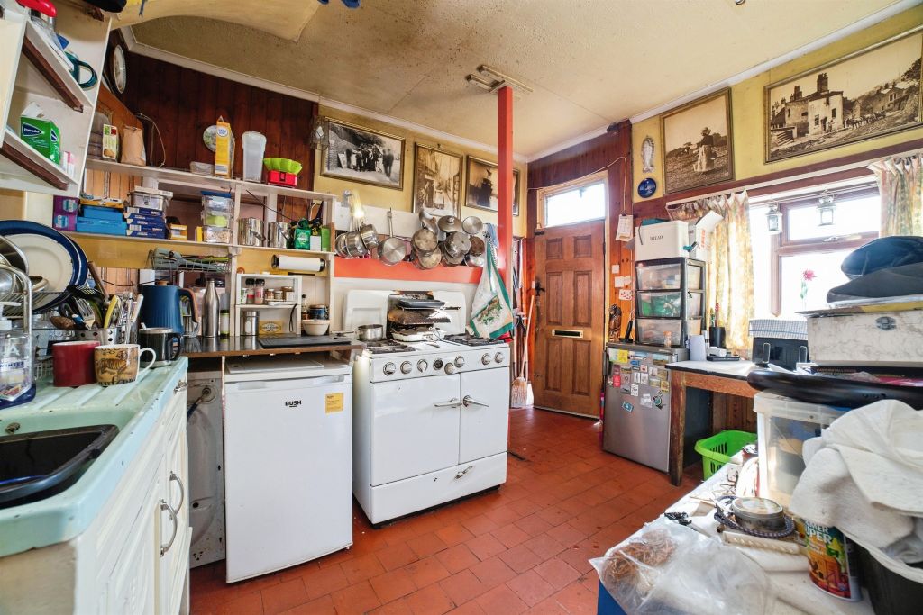 Property photo 2 of 29
