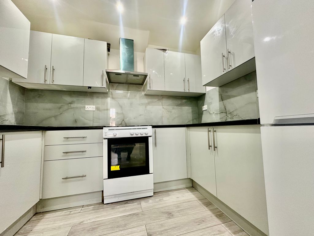 Property photo 1 of 8 Img_E3342
