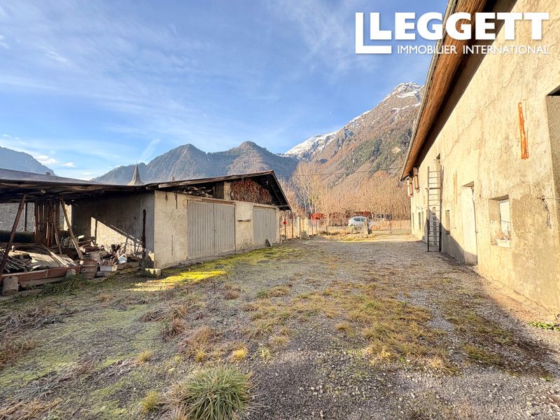 Property photo 3 of 9