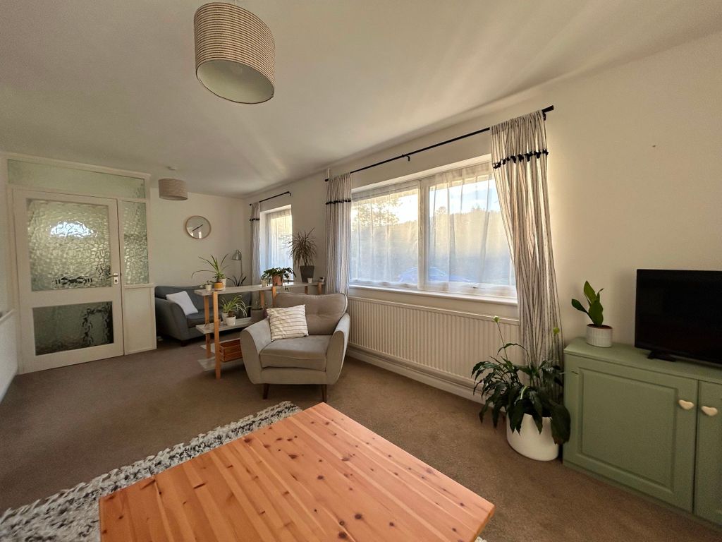 Property photo 3 of 7
