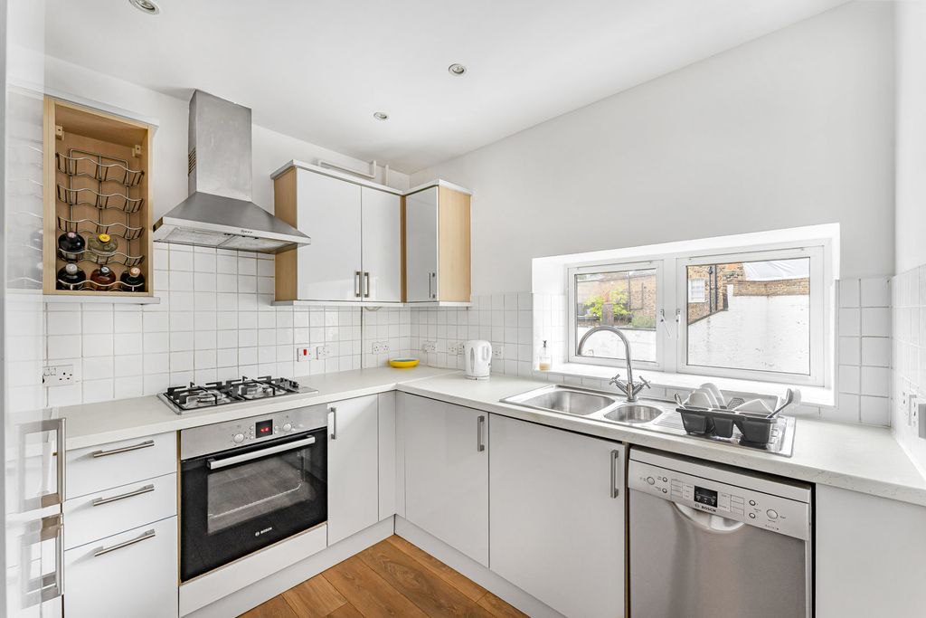 Property photo 3 of 13 Kitchen