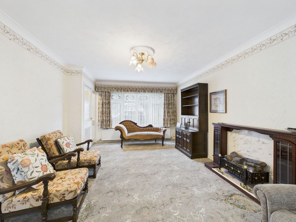 Property photo 2 of 21