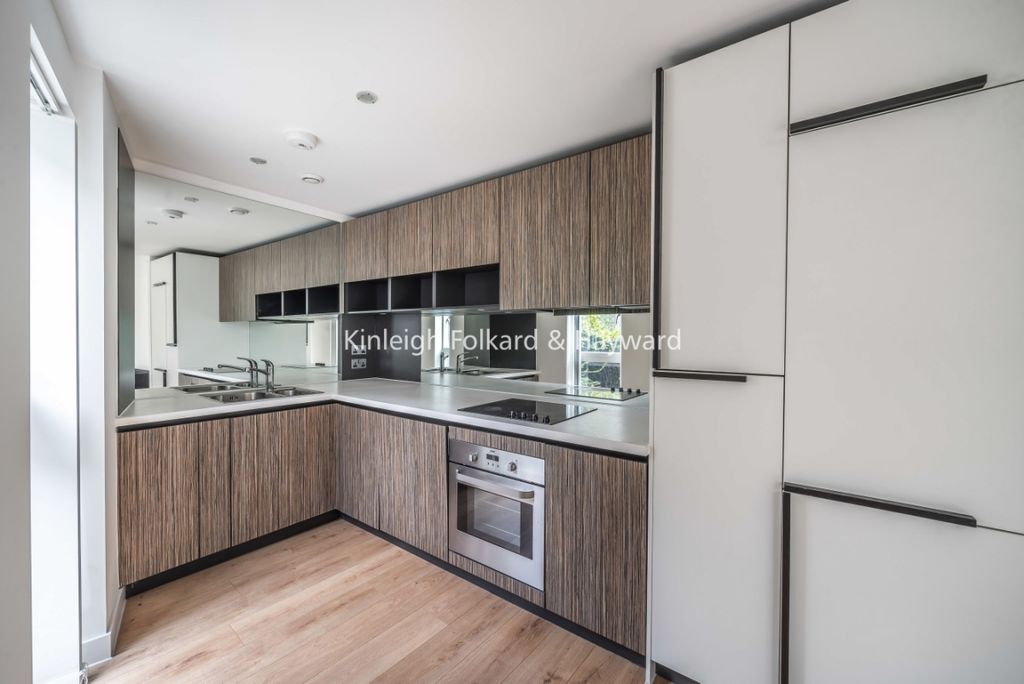 Property photo 1 of 11 dc24556c-Fdf6-4Db7-8
